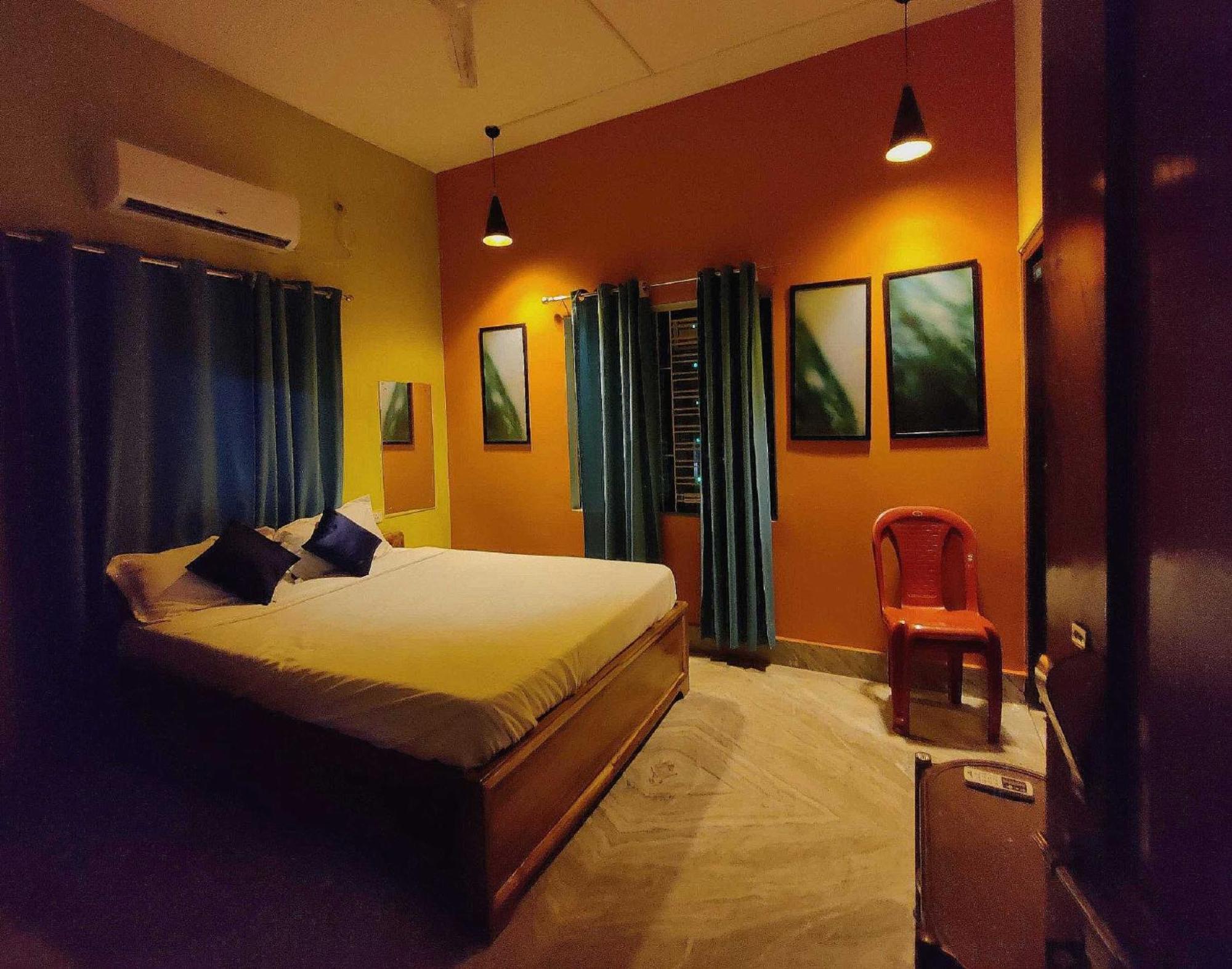 Hotel O Housefull Residency Khandagiri Exteriör bild